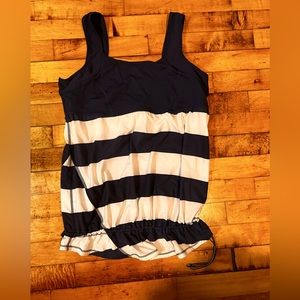 Lululemon Atletica strip tank size 10